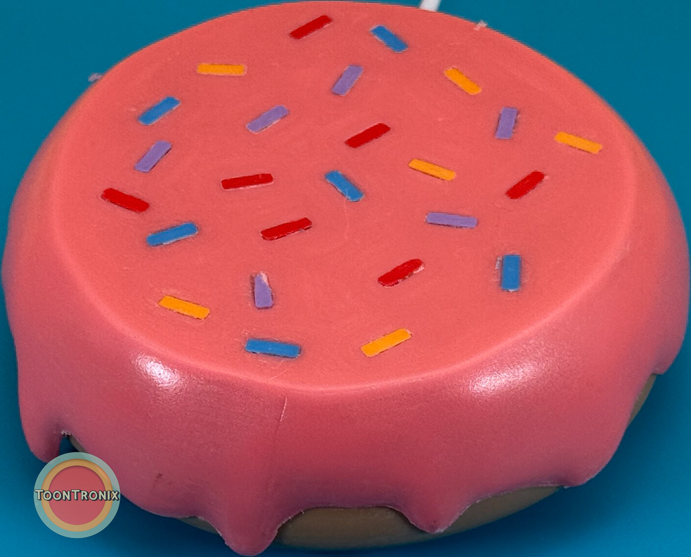 6" or 9" flat donut desk lamp with pink frosting and colorful sprinkles USB powered cartoon decor