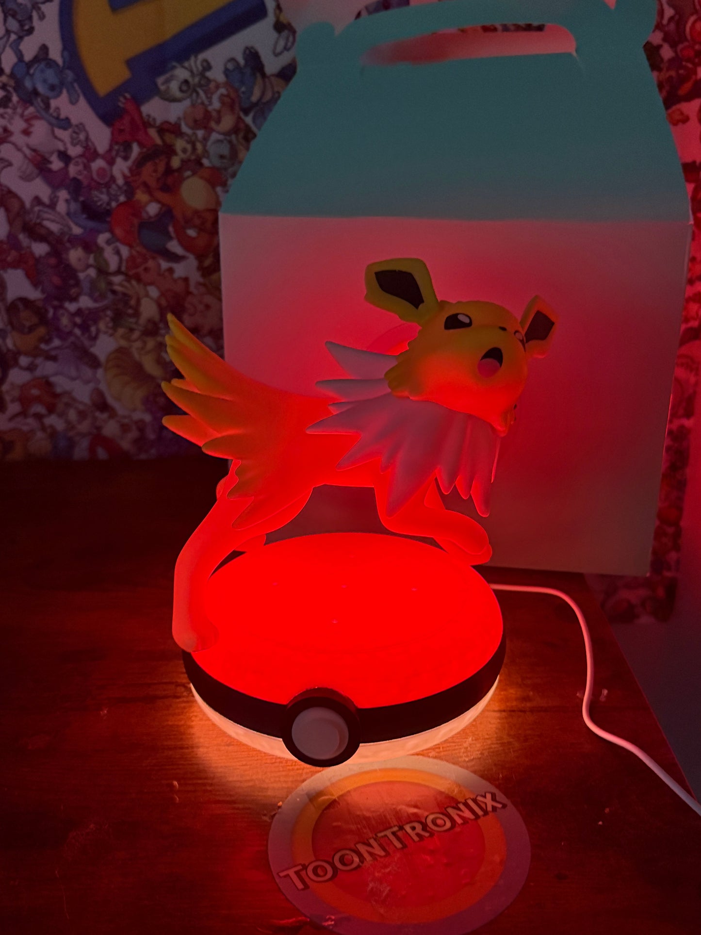 7" Jolteon Pokeball desk lamp LED light figure with built-in USB cord glowing red