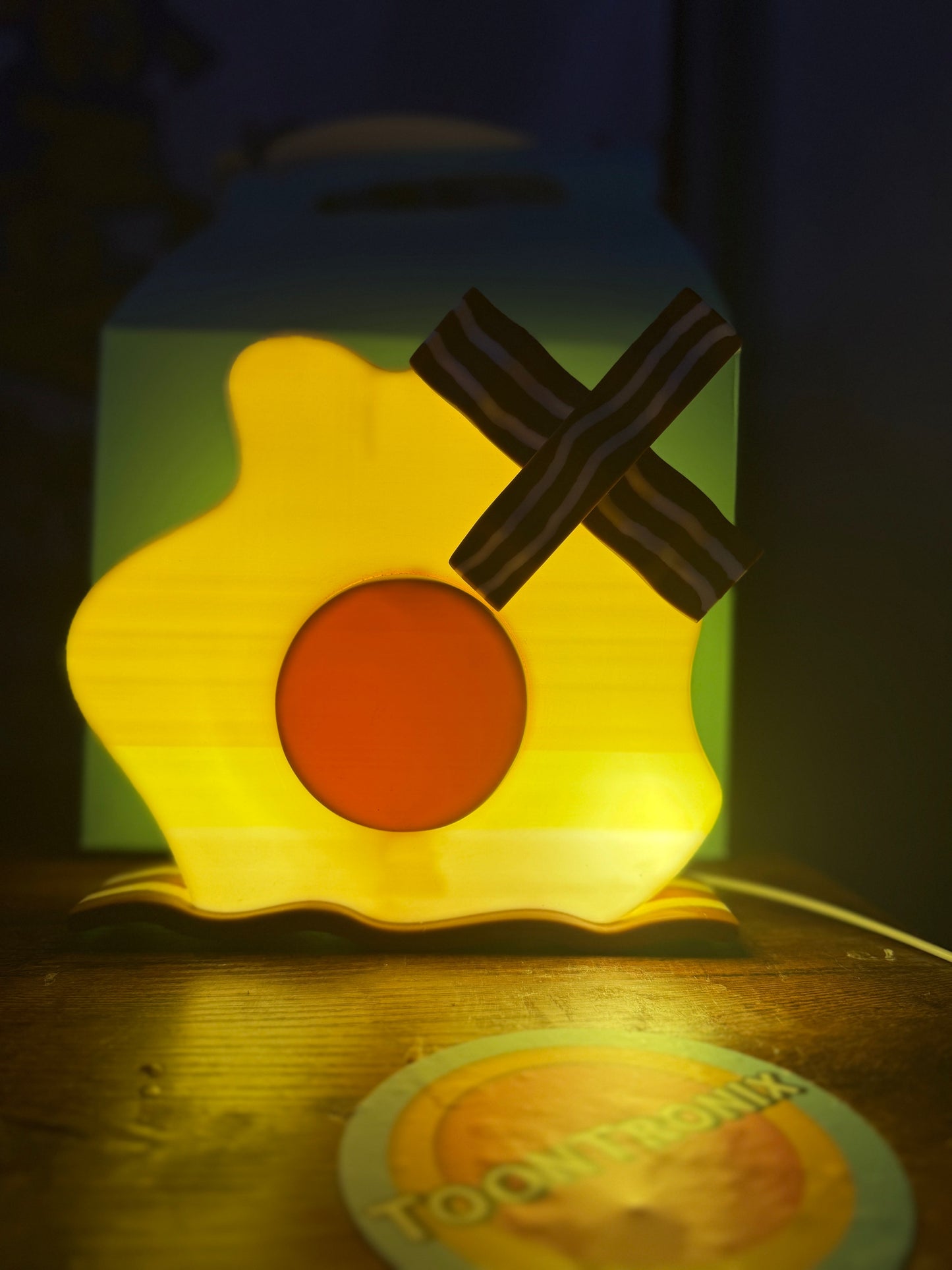 Eggs and bacon cartoon desk lamp glowing with built-in USB light