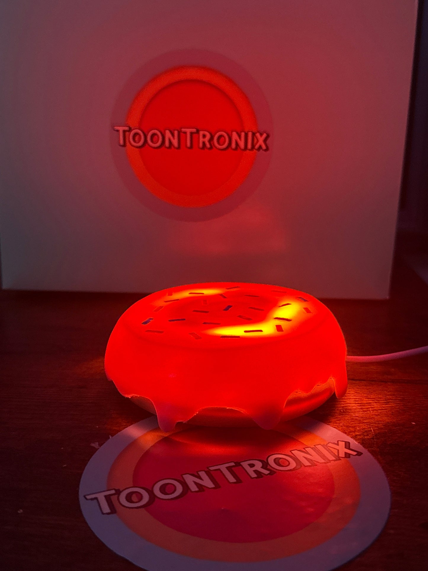 6-inch flat donut LED desk lamp with USB power and cartoon design