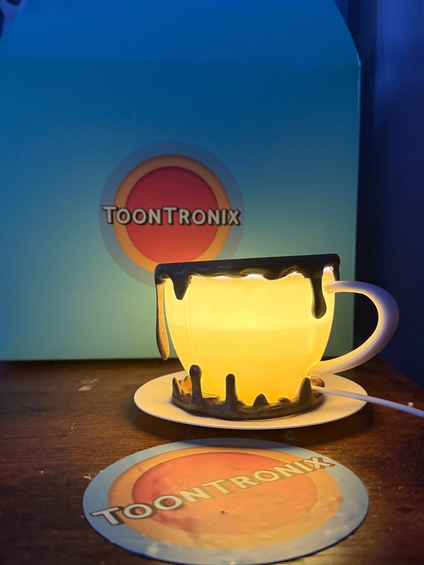 6" or 9" coffee cup desk lamp with LED light and USB cord, cartoon-inspired decorative lamp