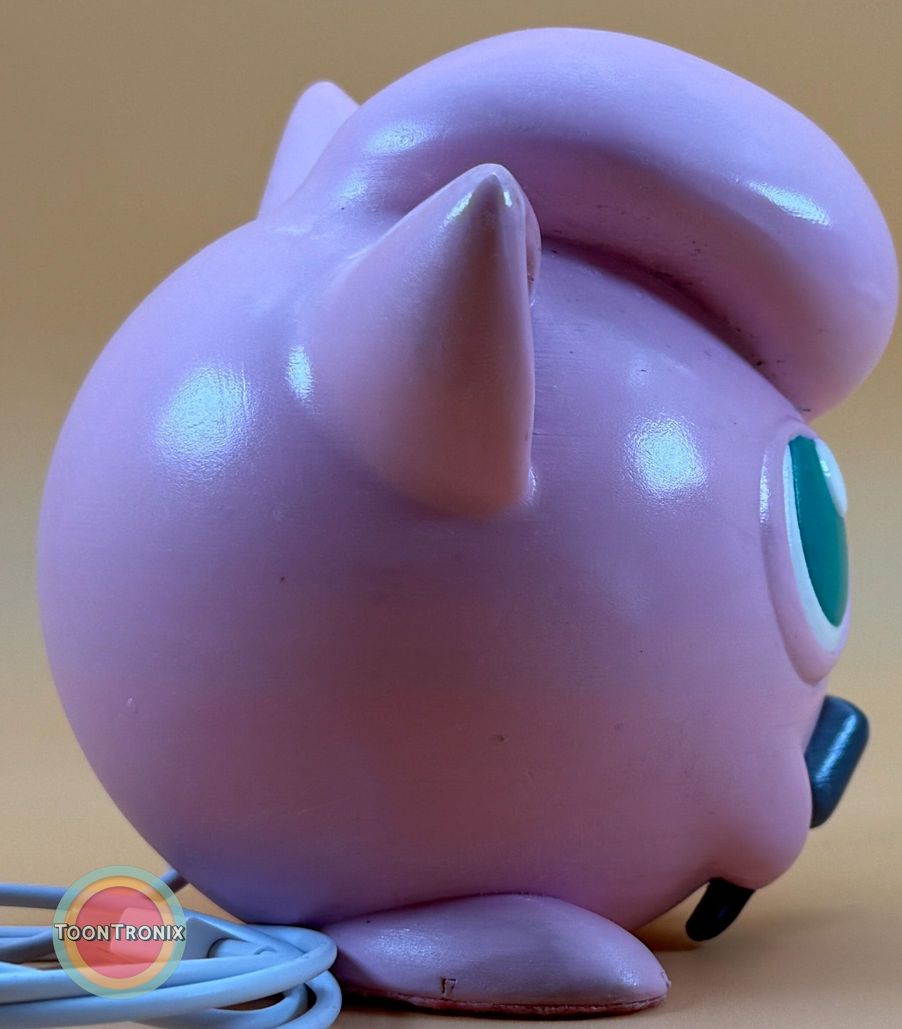 4.6 inch Jigglypuff Pokemon statue USB desk lamp with wood-like finish and built-in USB cord