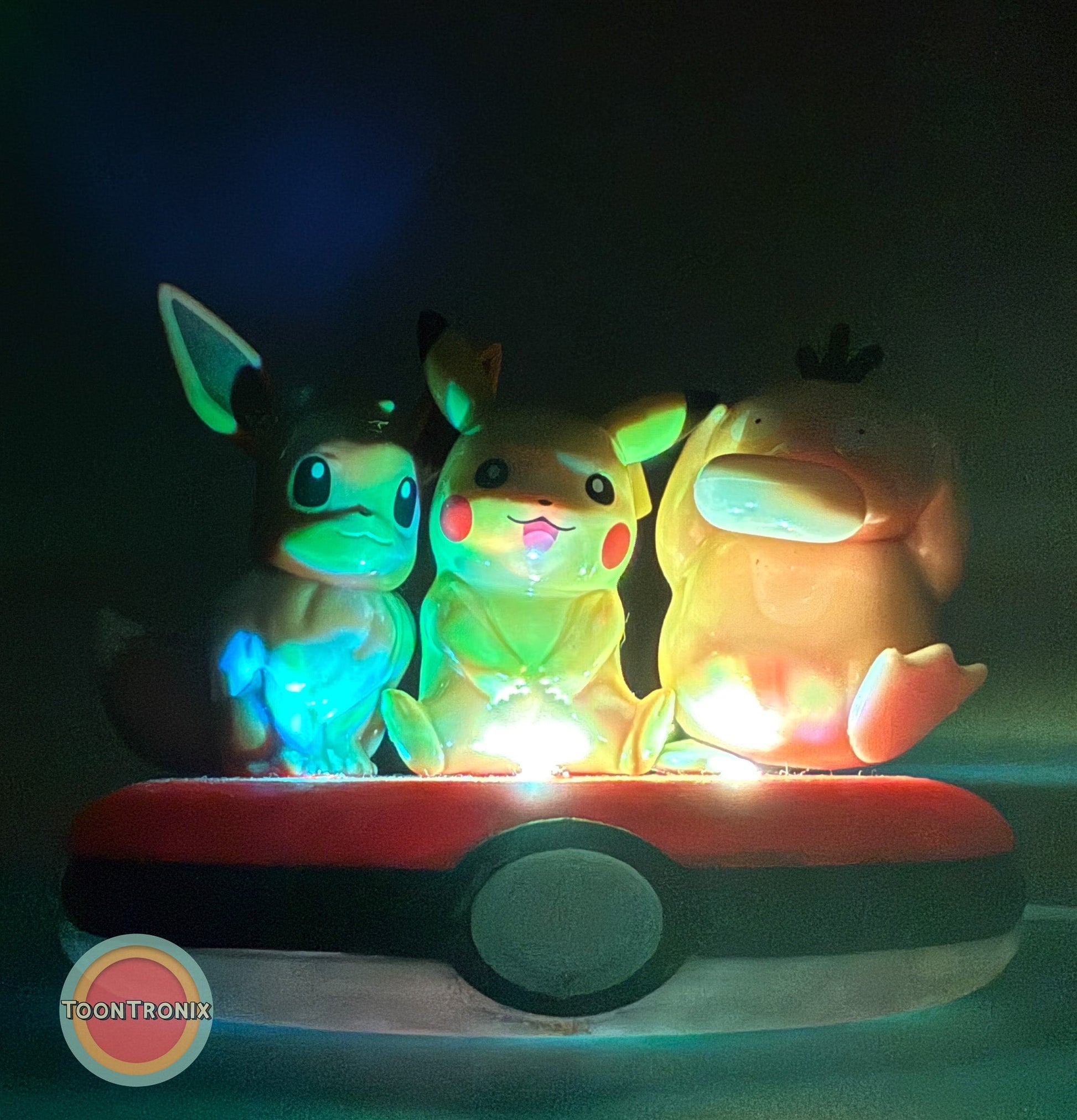 3" Eevee Pikachu Psyduck Friends Pokemon USB desk lamp glowing on Pokeball base