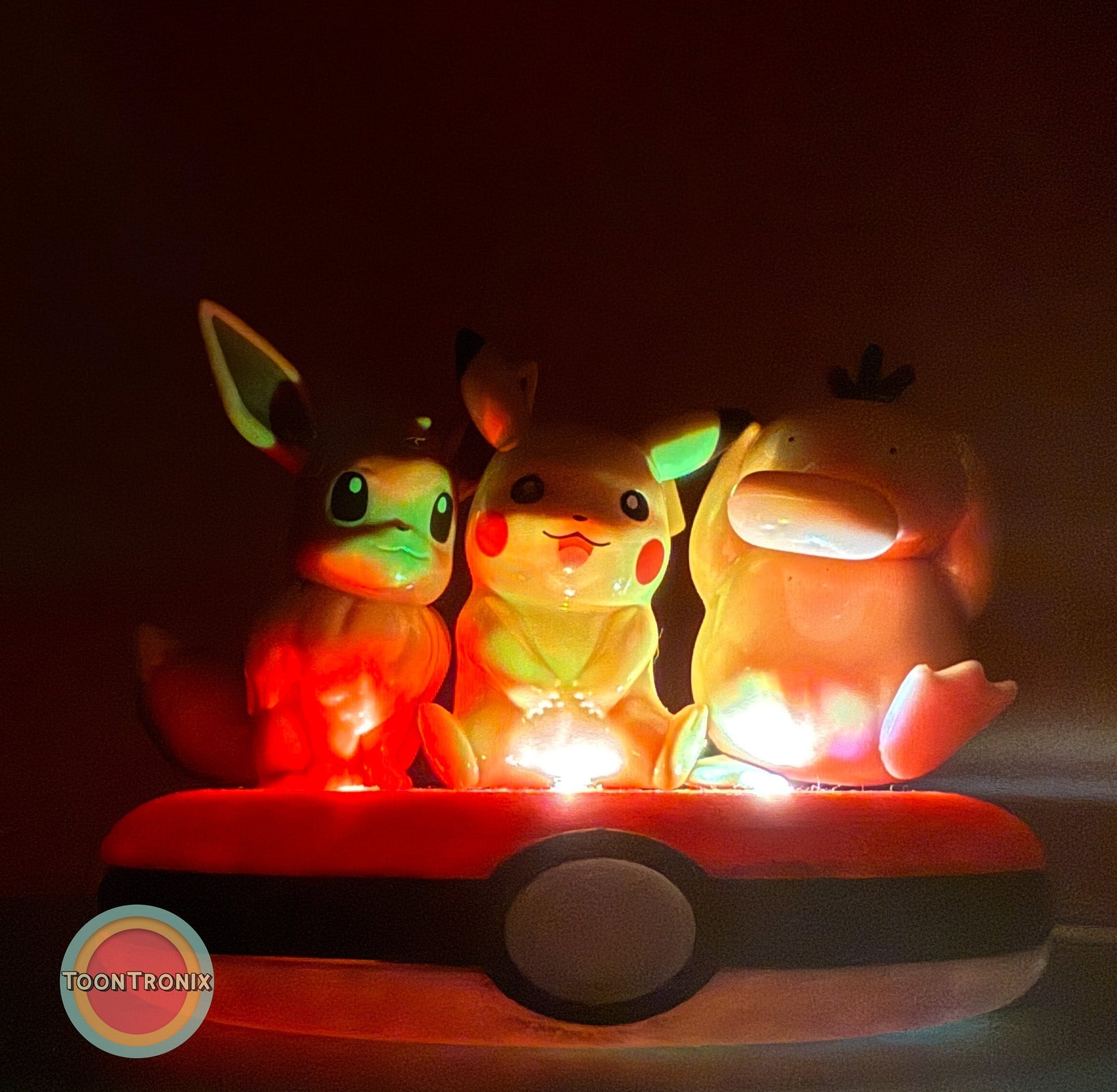3" Eevee Pikachu Psyduck Friends Pokemon statue USB desk lamp glowing on Pokeball base