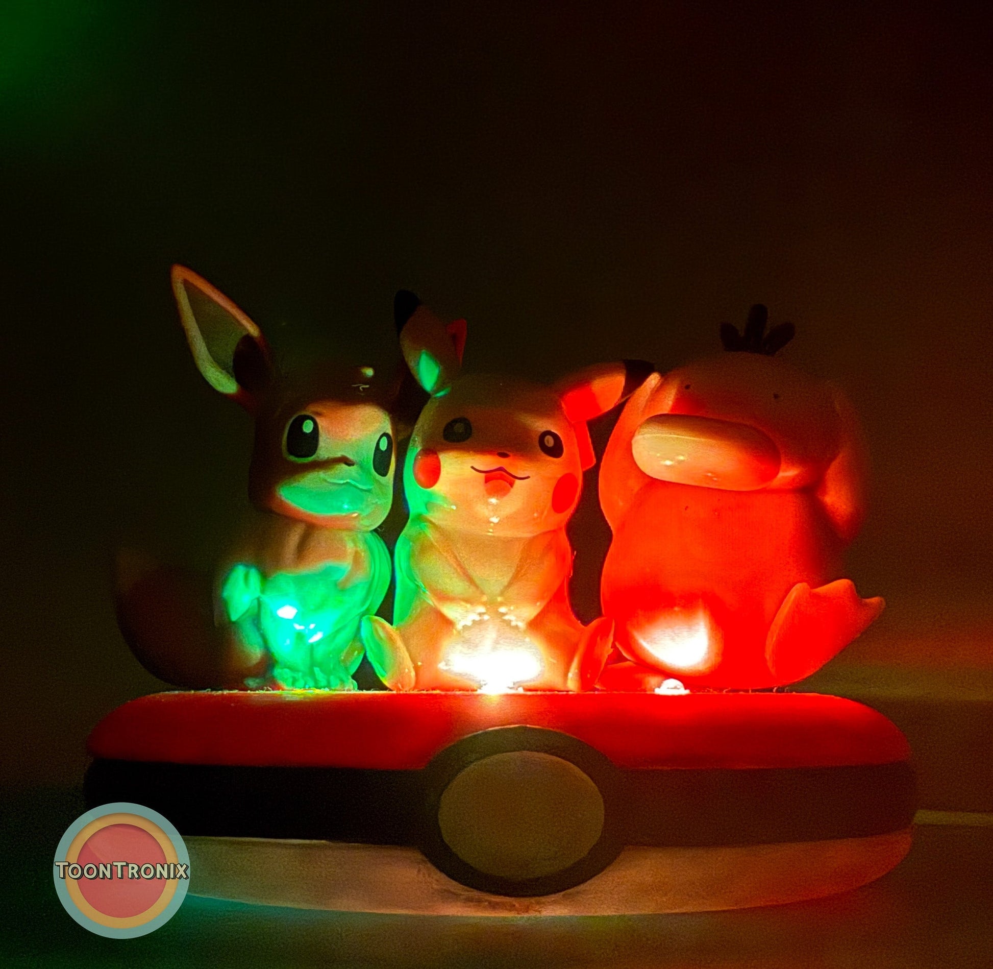 3" Eevee Pikachu Psyduck Friends Pokemon statue USB desk lamp glowing on Pokeball base in the dark