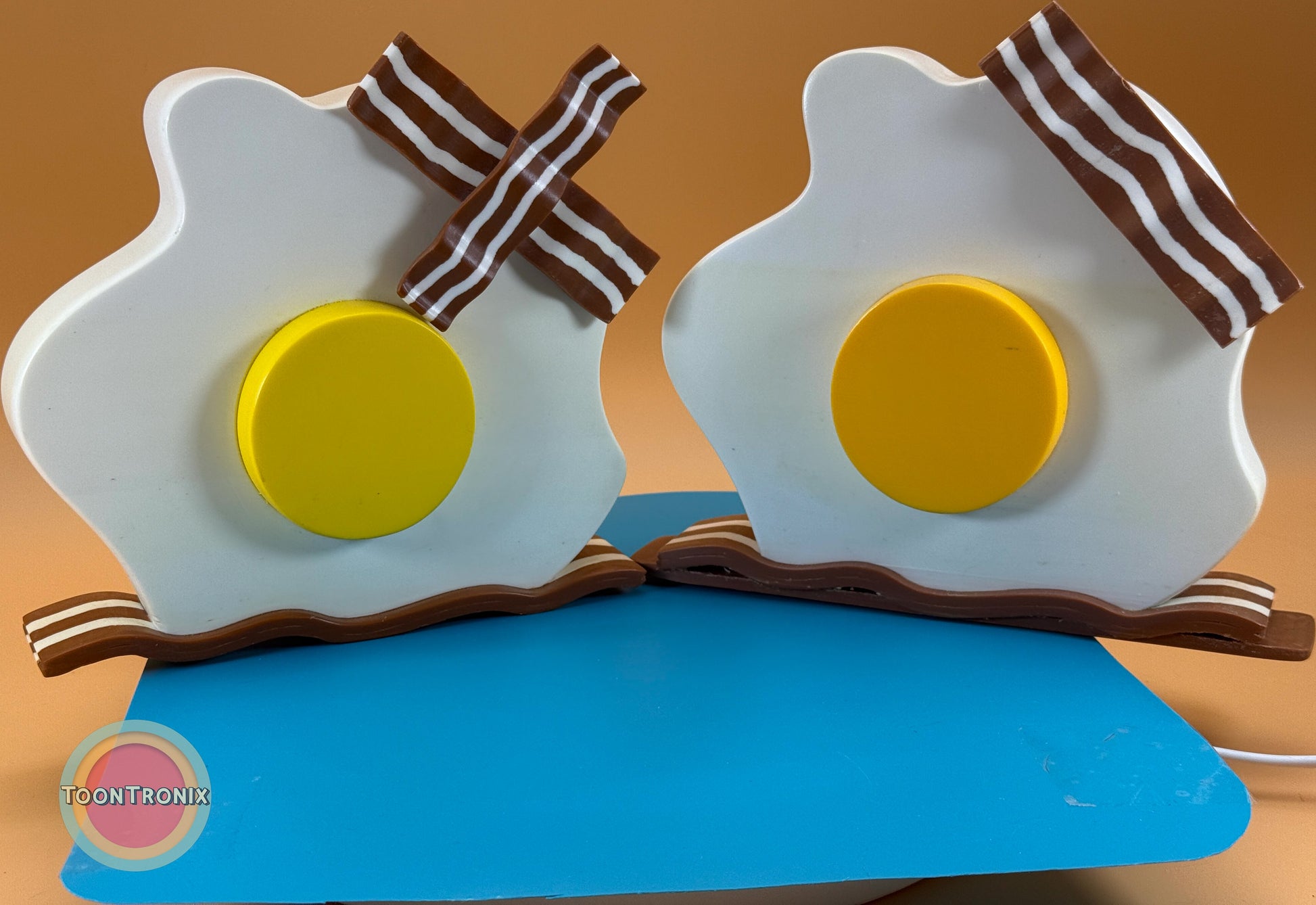 Eggs & bacon cartoon-style LED desk lamp with USB power in 6 or 9 inch size