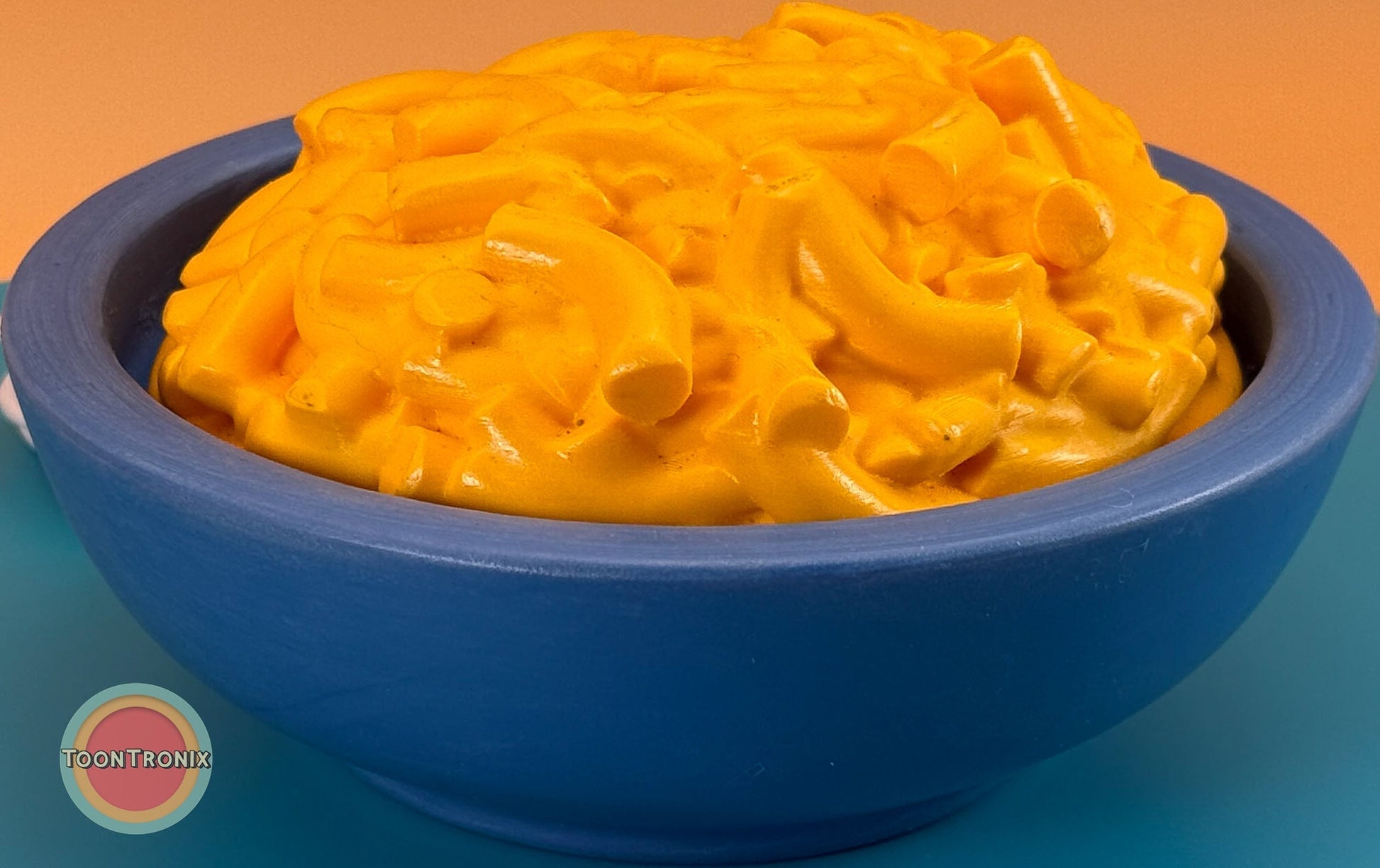 Retro style 6 or 9 inch Mac & Cheese Desk Lamp with vibrant cartoon colors and built-in USB cord.