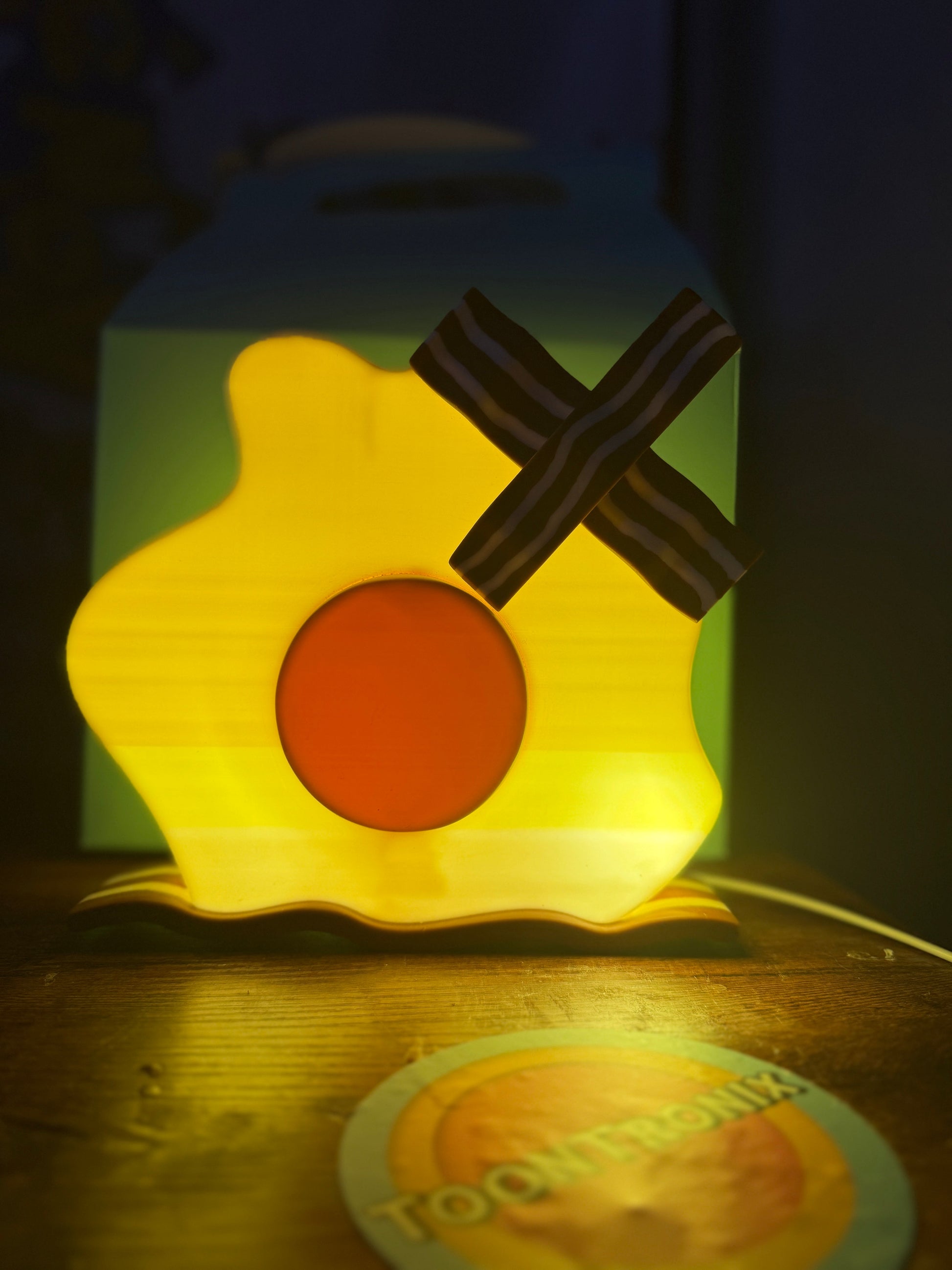 Eggs and bacon cartoon desk lamp glowing with built-in USB light