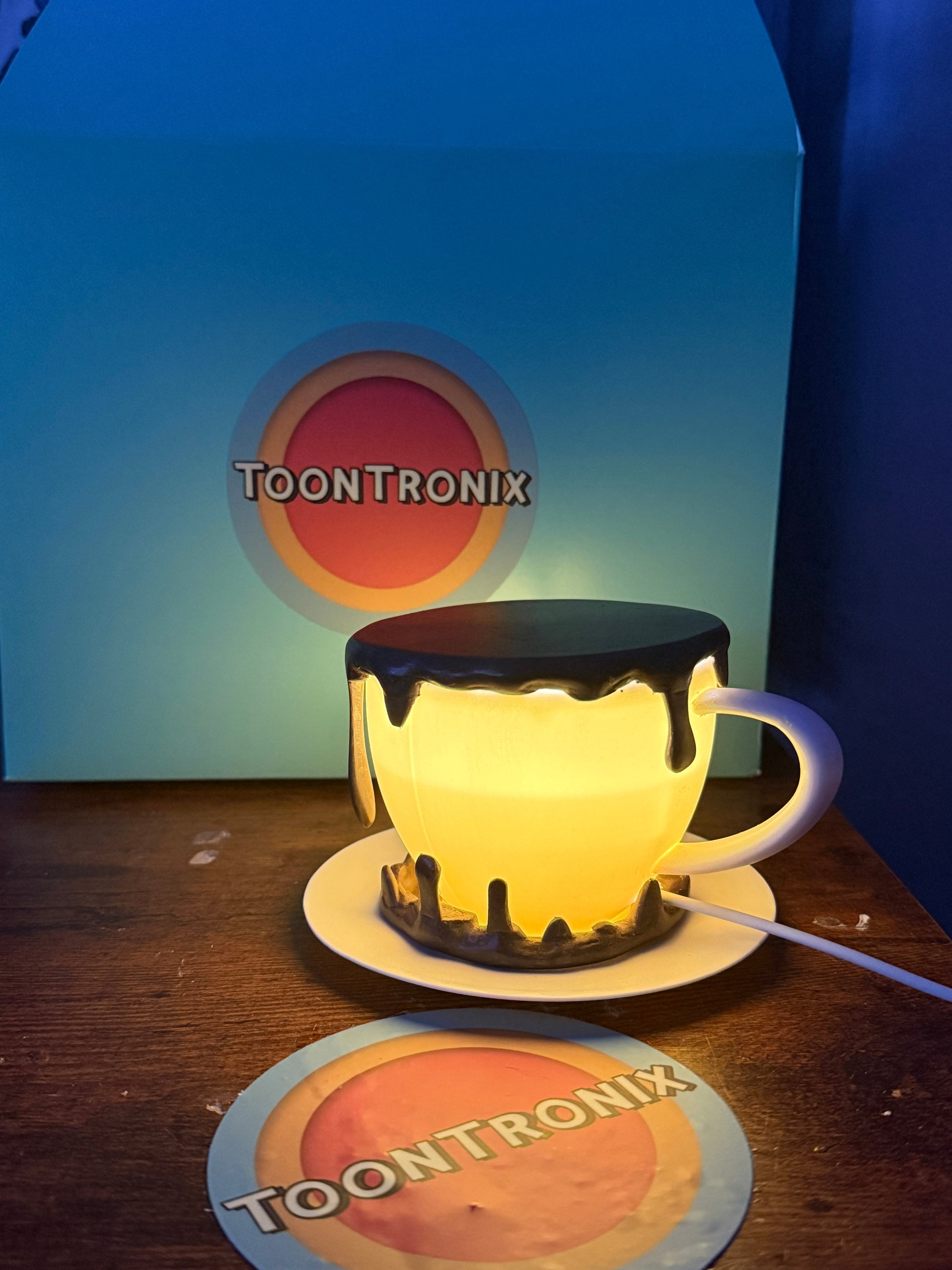 6 or 9 inch coffee cup shaped USB desk lamp with LED light and cartoon design